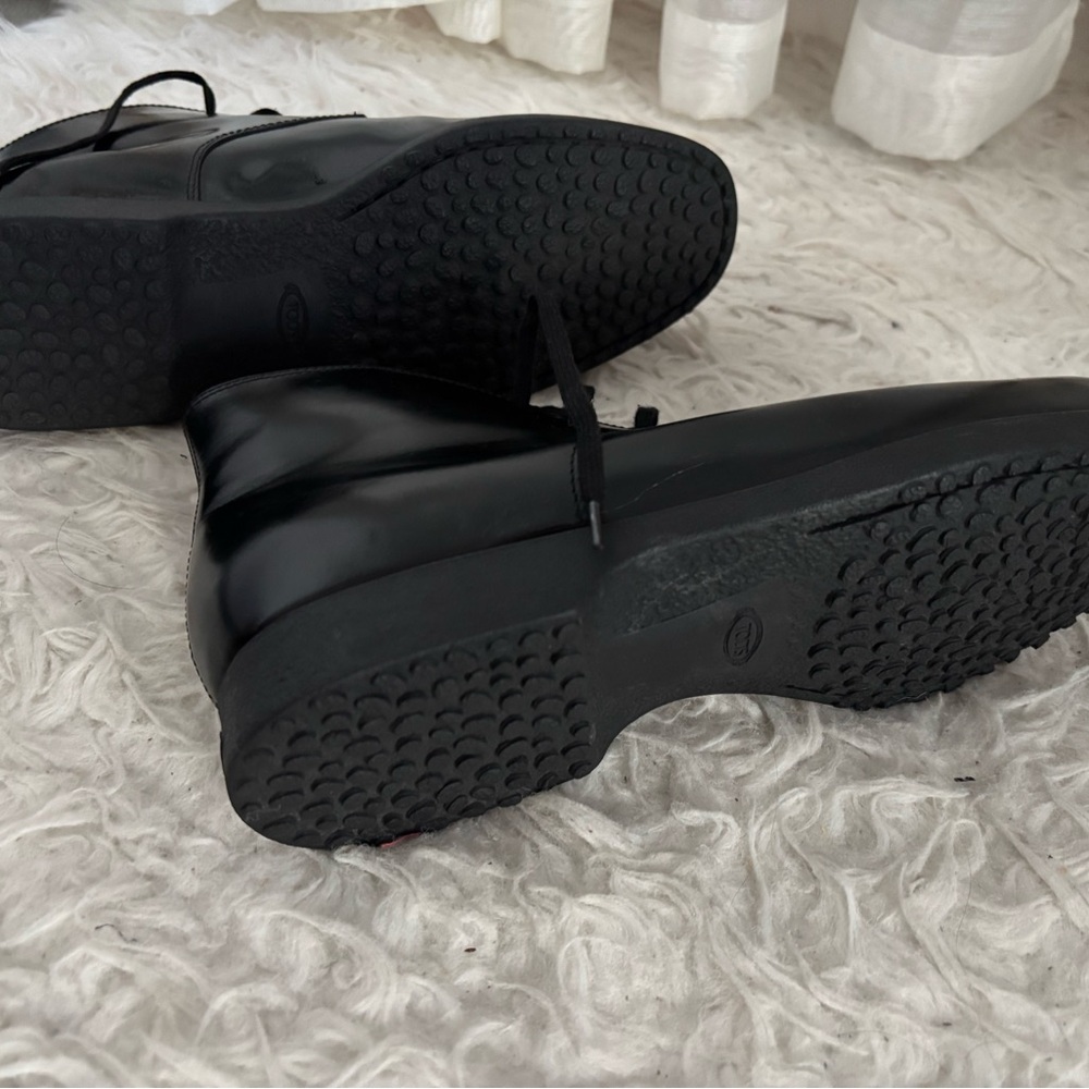 Tod's Lug Sole Lace-Up Ankle Boot Black 9 - Picture 5 of 5